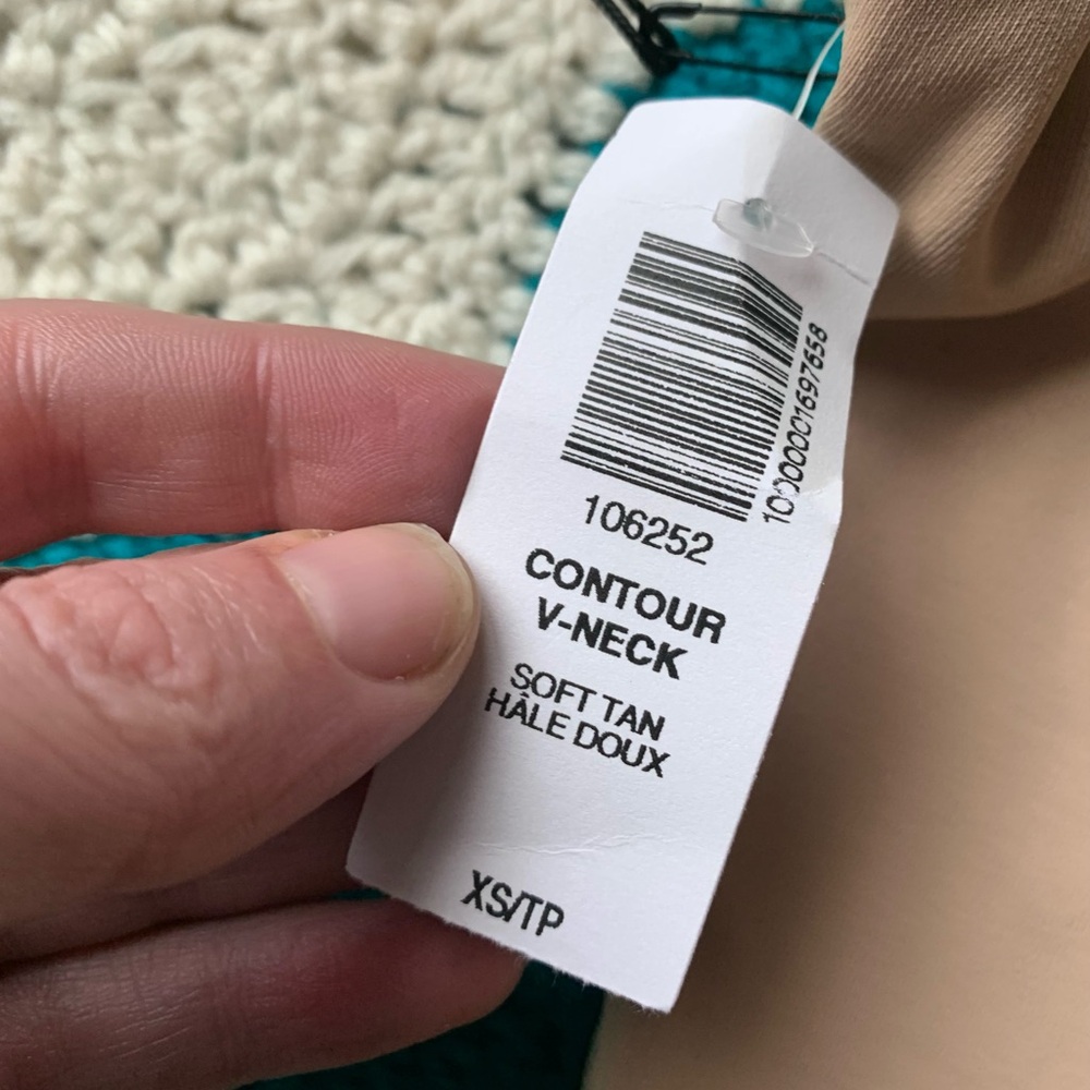 Babaton Contour V-Neck Bodysuit in Soft Tan - Picture 4 of 13